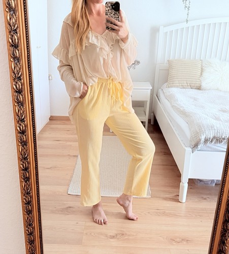 Butter yellow hose 36 - butter,